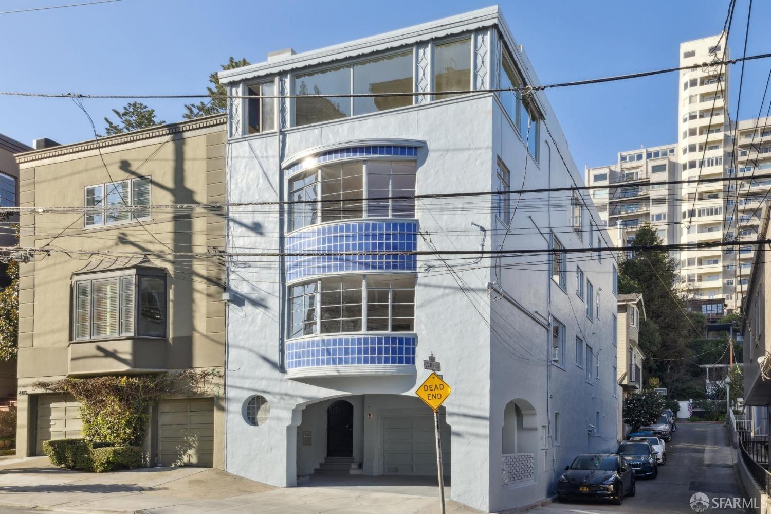 2225 Leavenworth Street