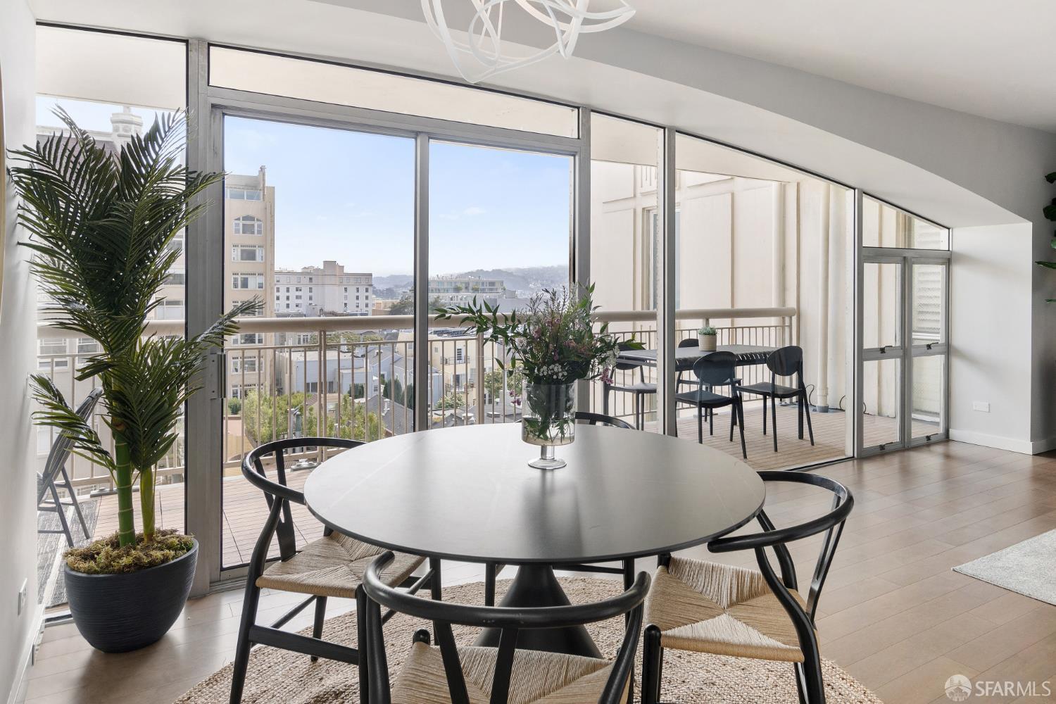 2200 Pacific Avenue # 9E