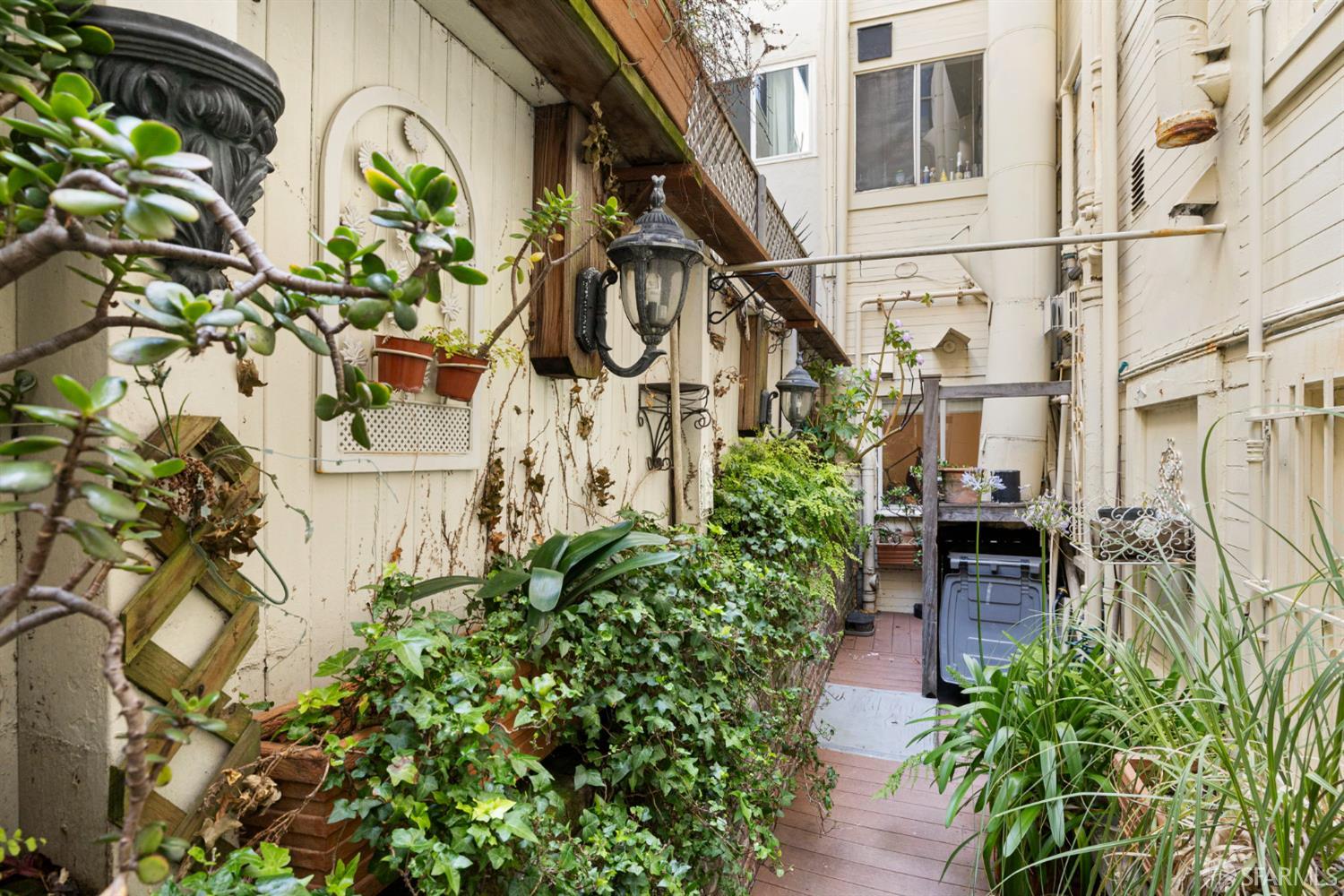 2145 Franklin Street # 1