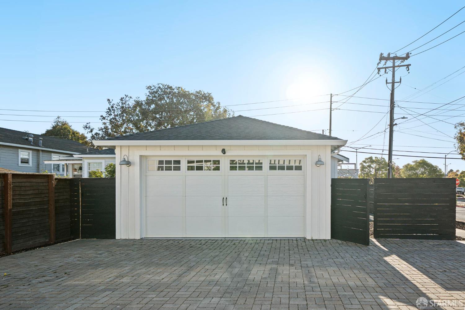 444 Richmond Street
