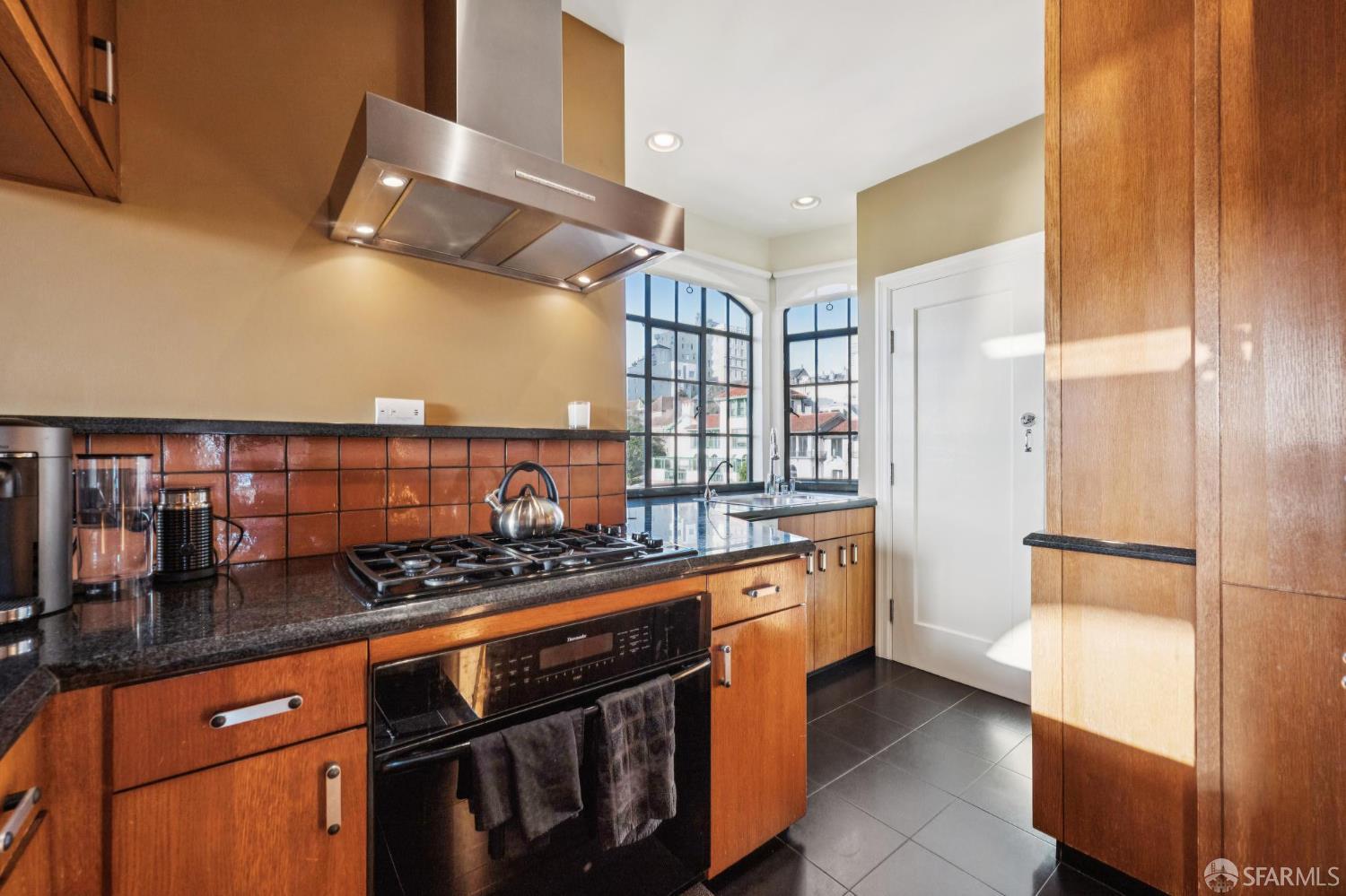 1725 Jones Street # 3