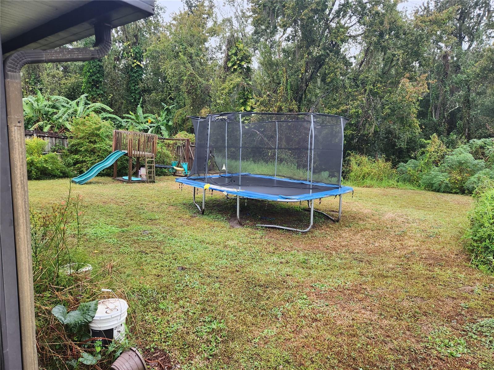 4610 N COUNTRY HILLS CT