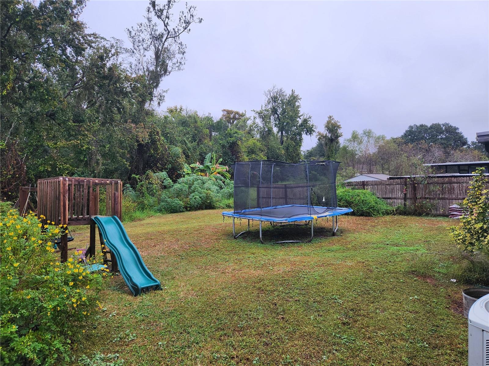 4610 N COUNTRY HILLS CT