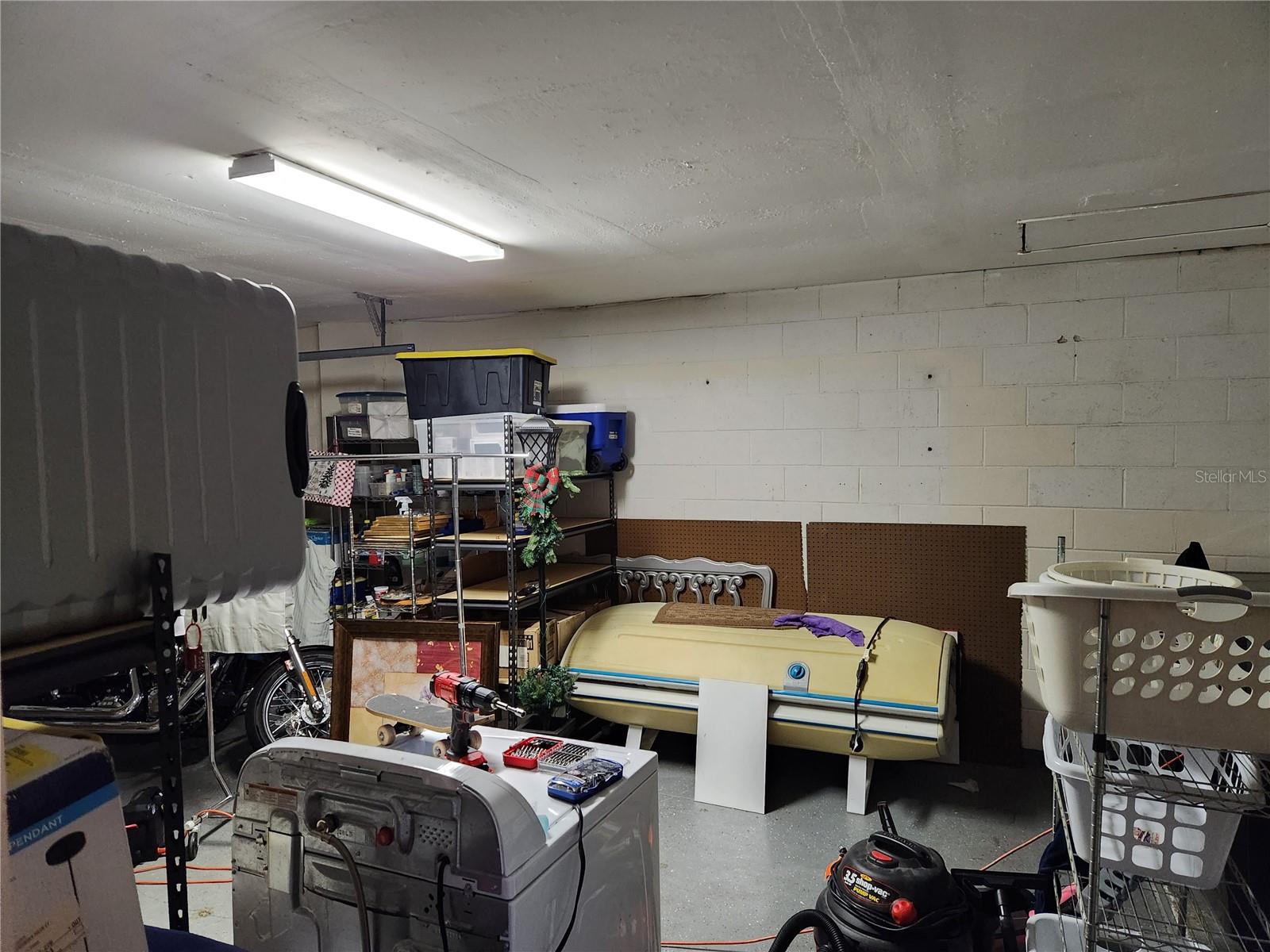 4610 N COUNTRY HILLS CT