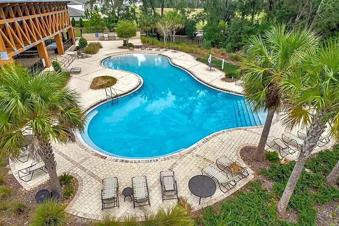 6123 APPLE SNAIL AVE