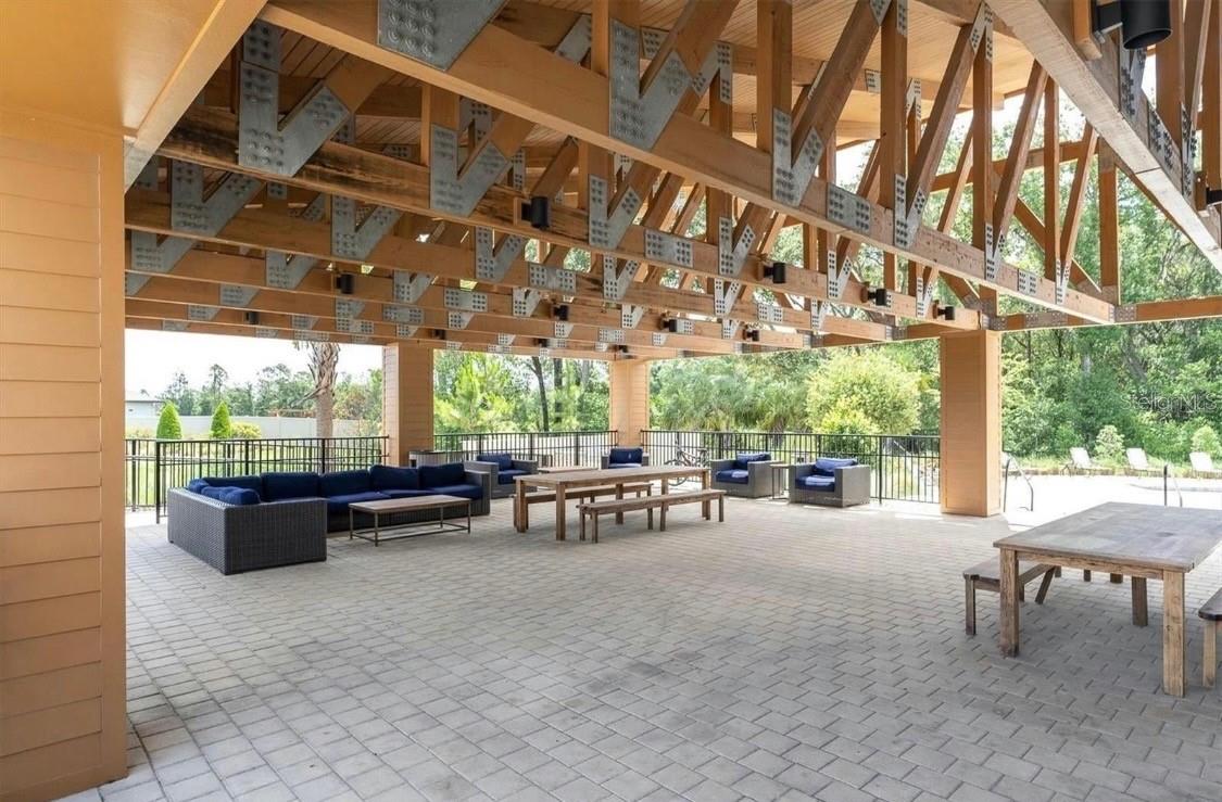 6123 APPLE SNAIL AVE