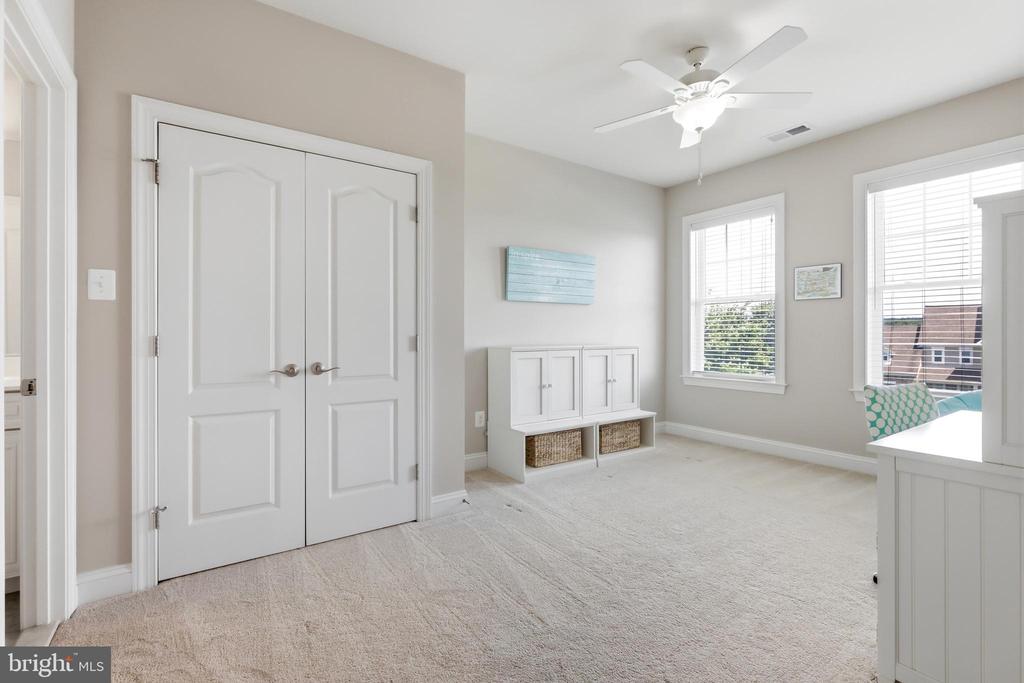 1080 WILD GOOSE COURT