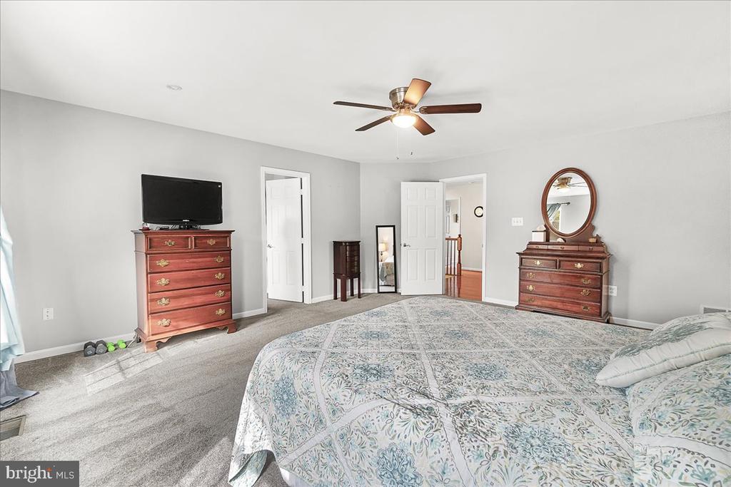 13661 SAMHILL LANE