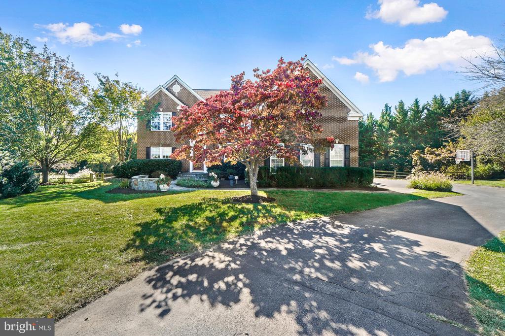 23605 WHITE PEACH COURT