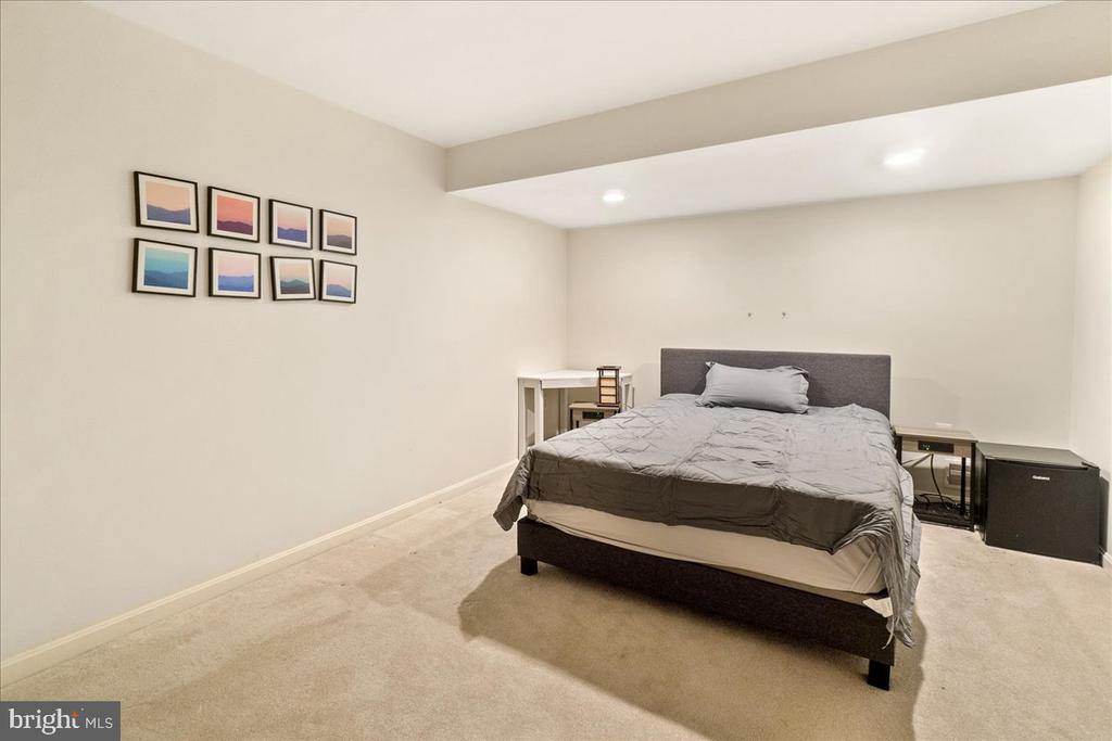 23605 WHITE PEACH COURT