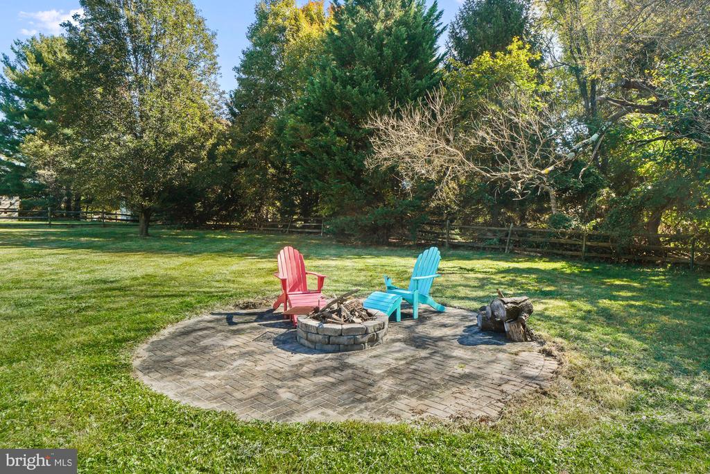 23605 WHITE PEACH COURT