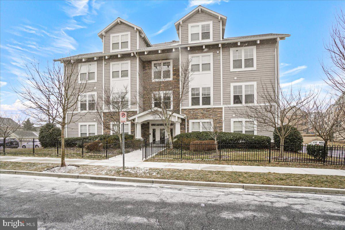 23730 CLARKSMEADE DRIVE 203