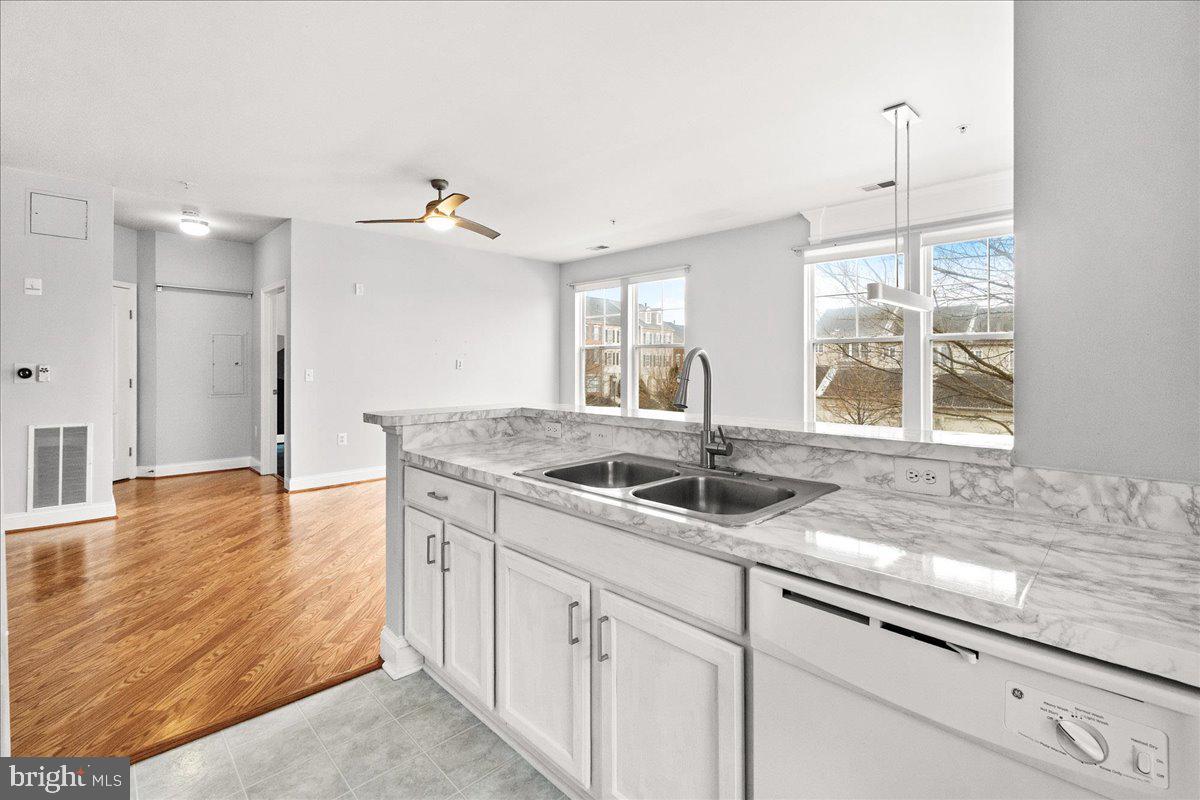 23730 CLARKSMEADE DRIVE 203