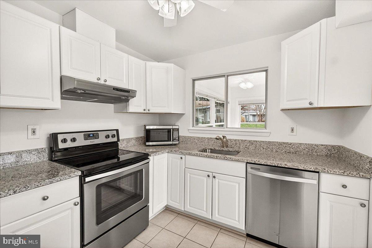 9 FITZHUGH COURT 71-B