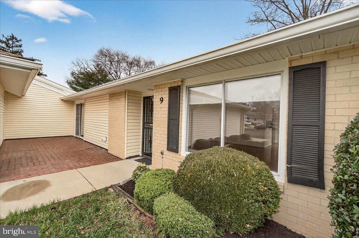 9 FITZHUGH COURT 71-B