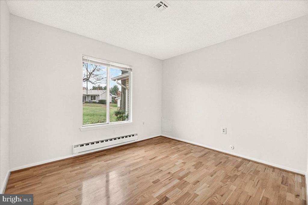 9 FITZHUGH COURT 71-B