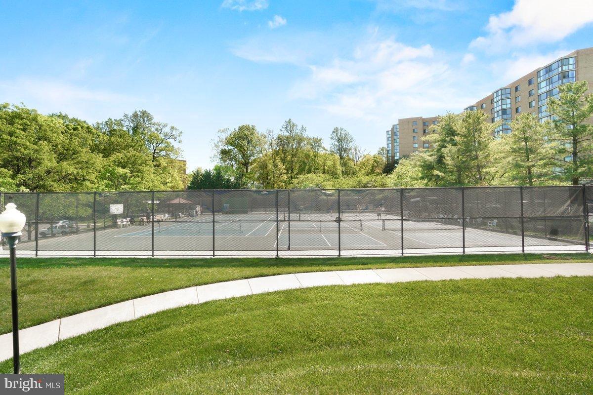 9 FITZHUGH COURT 71-B