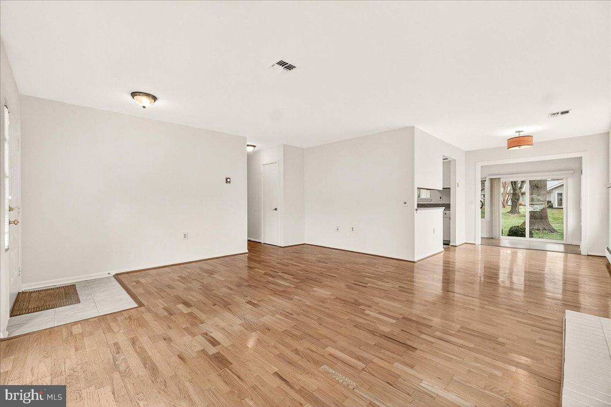 9 FITZHUGH COURT 71-B