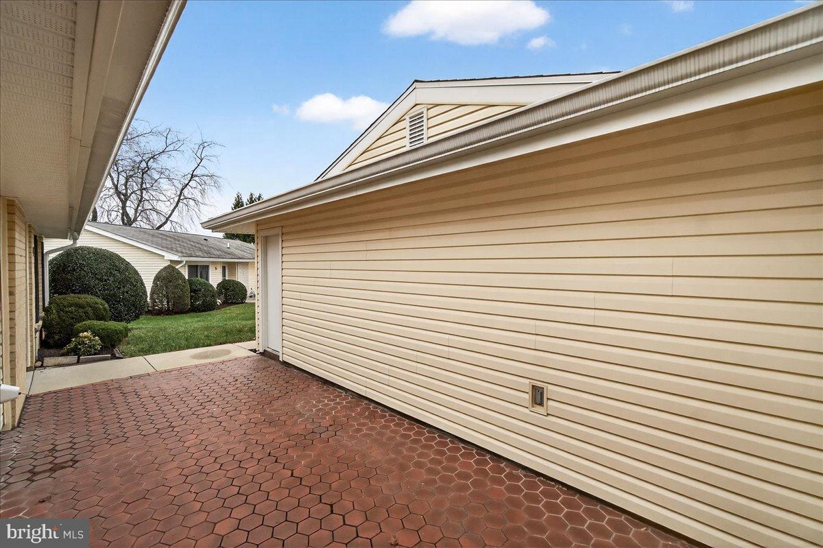 9 FITZHUGH COURT 71-B