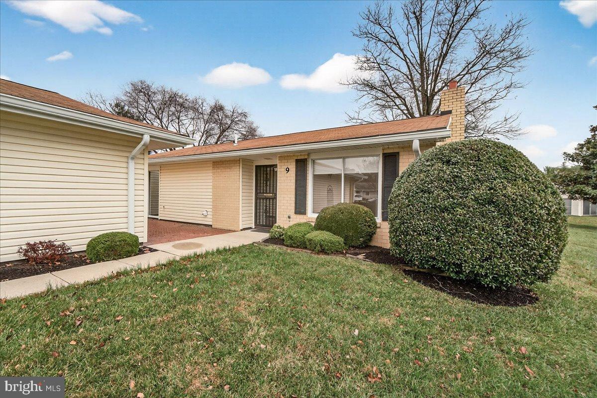 9 FITZHUGH COURT 71-B