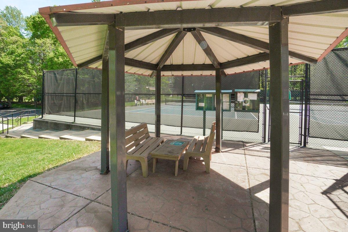 9 FITZHUGH COURT 71-B