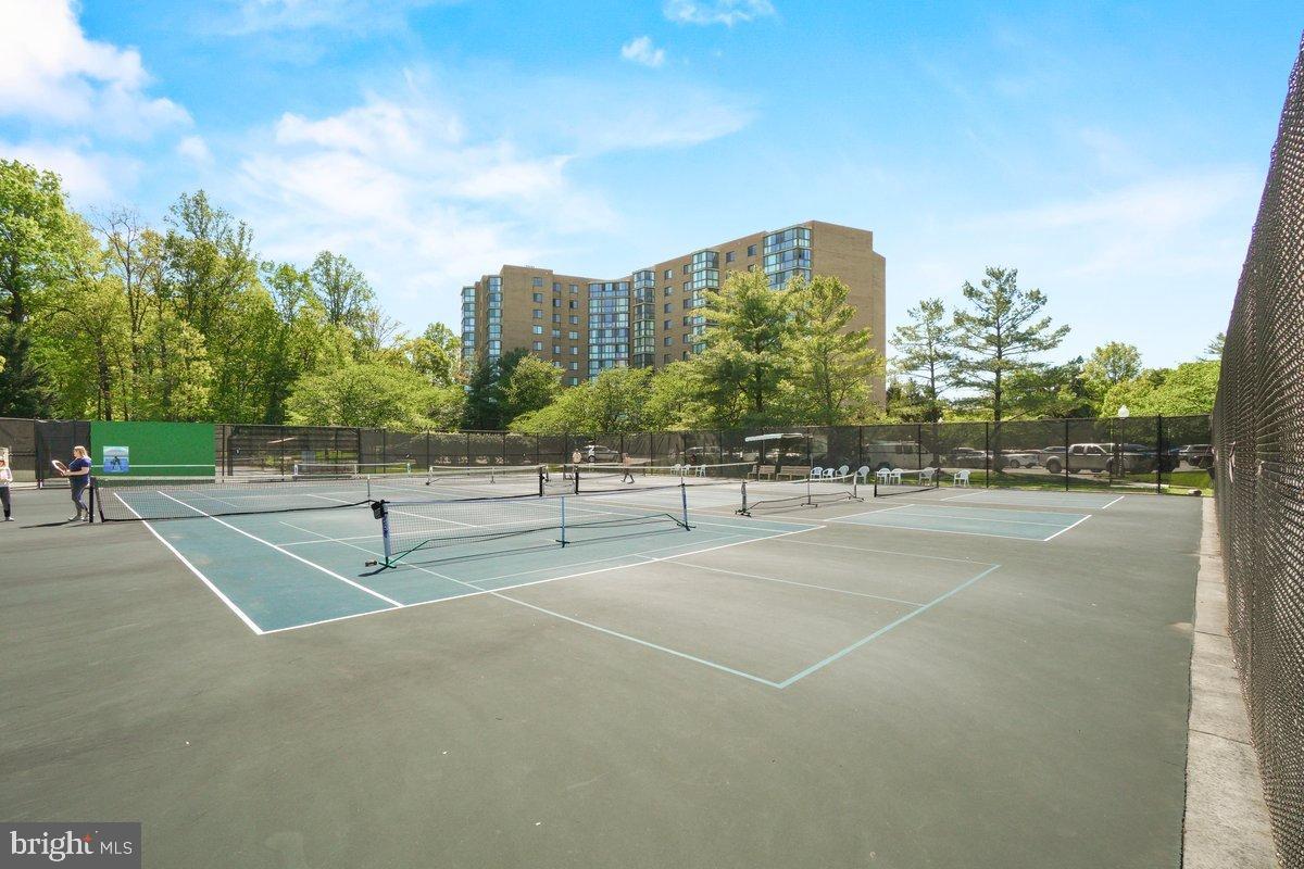 9 FITZHUGH COURT 71-B
