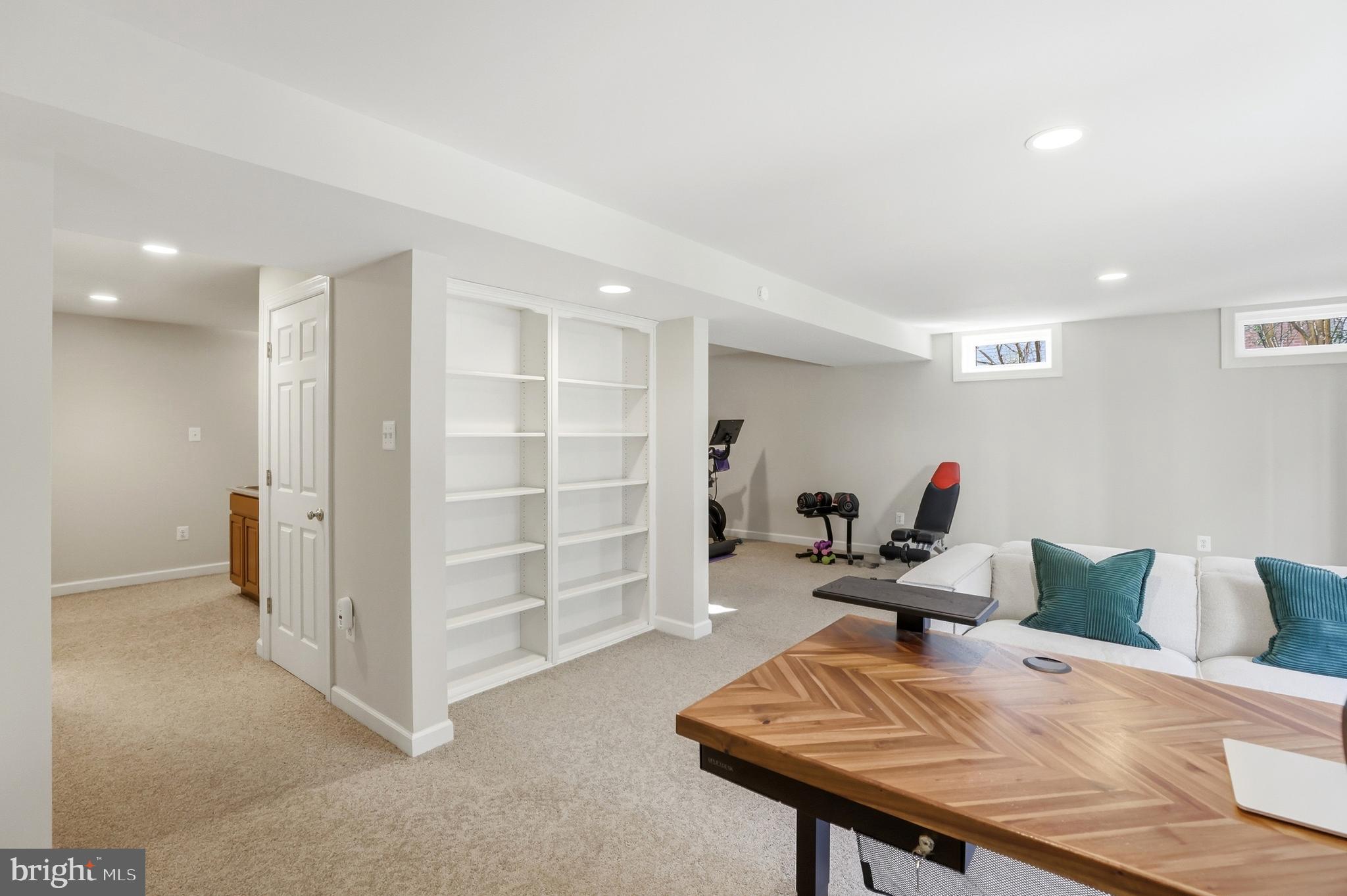 10008 FOUNDERS WAY