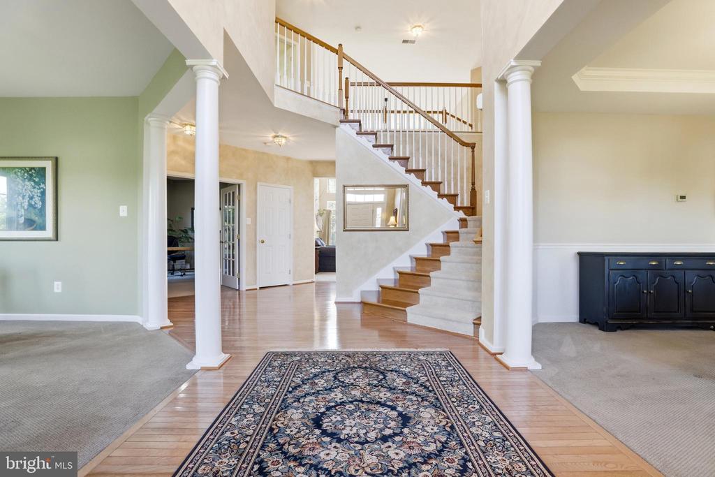 24213 HAILEY DRIVE