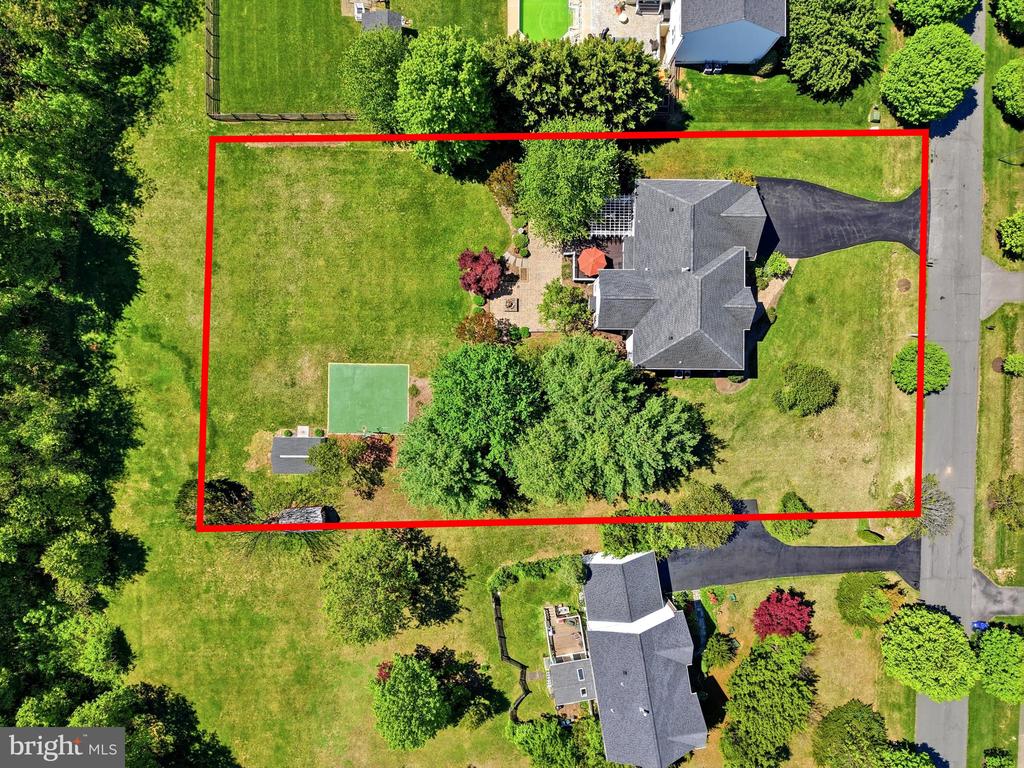 24213 HAILEY DRIVE