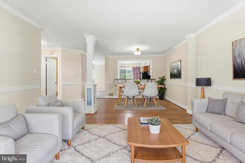 9583 WHITE PILLAR TERRACE