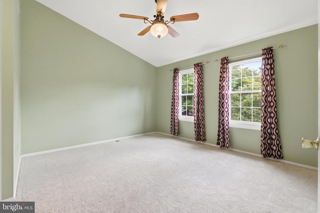 9583 WHITE PILLAR TERRACE