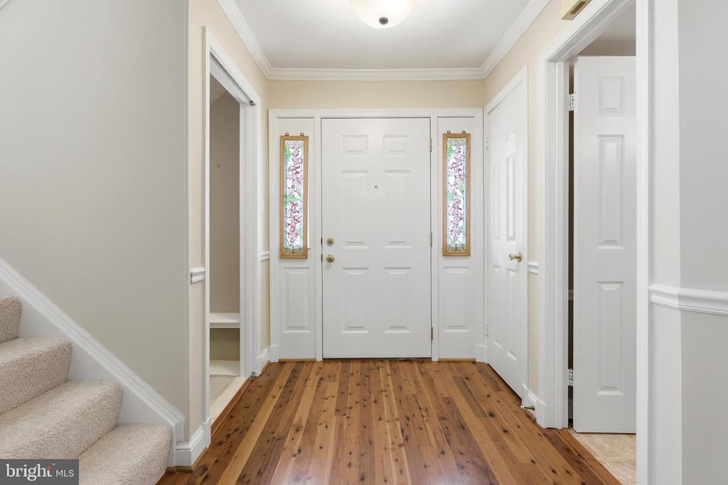 9583 WHITE PILLAR TERRACE