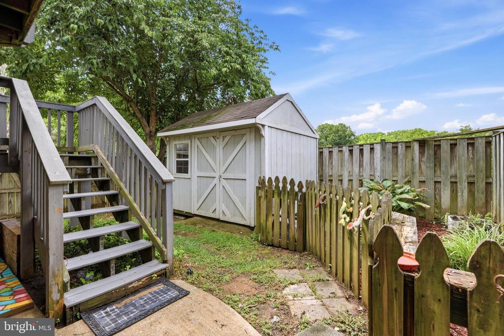 9583 WHITE PILLAR TERRACE