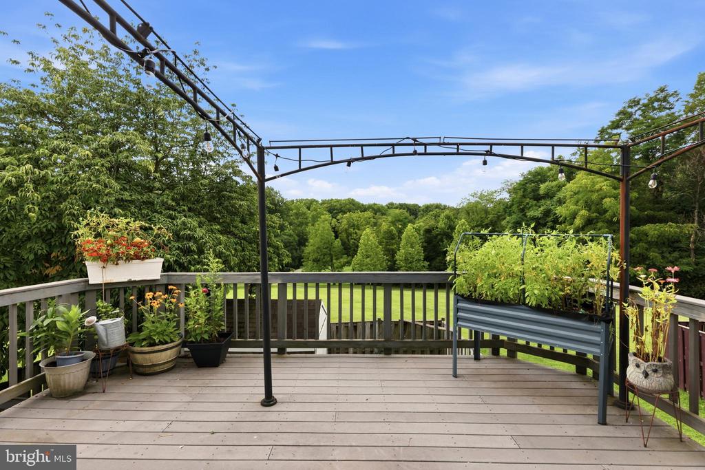 9583 WHITE PILLAR TERRACE