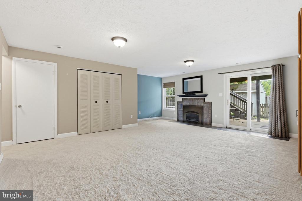 9583 WHITE PILLAR TERRACE