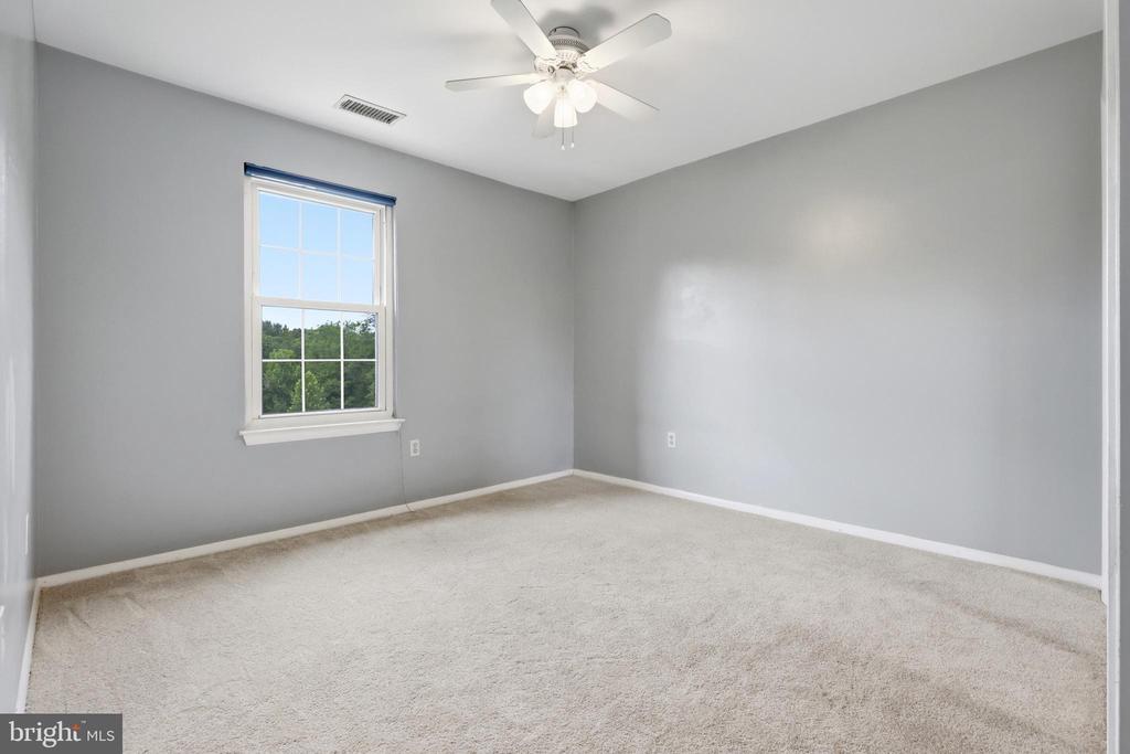 9583 WHITE PILLAR TERRACE