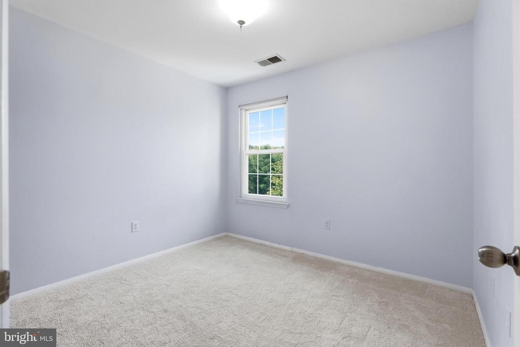 9583 WHITE PILLAR TERRACE