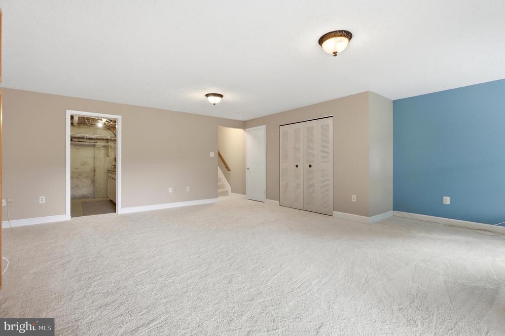 9583 WHITE PILLAR TERRACE