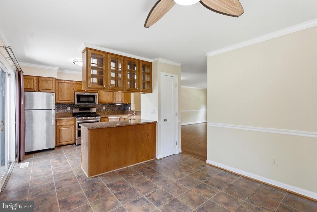 9583 WHITE PILLAR TERRACE