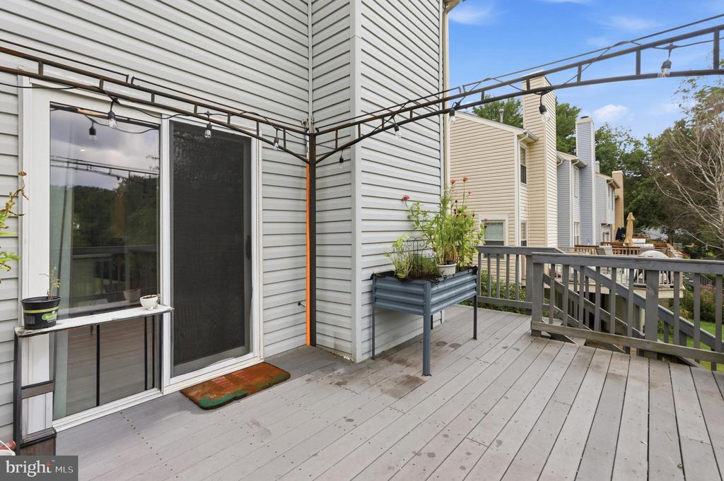 9583 WHITE PILLAR TERRACE