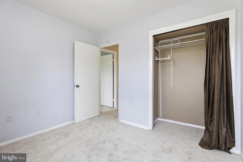 9583 WHITE PILLAR TERRACE
