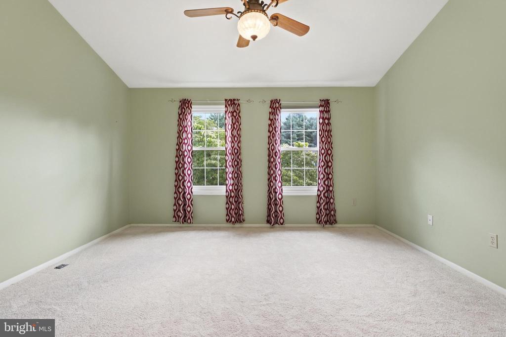 9583 WHITE PILLAR TERRACE