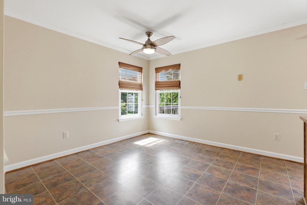 9583 WHITE PILLAR TERRACE