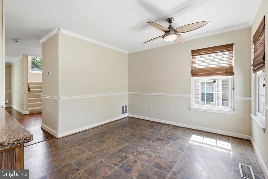9583 WHITE PILLAR TERRACE