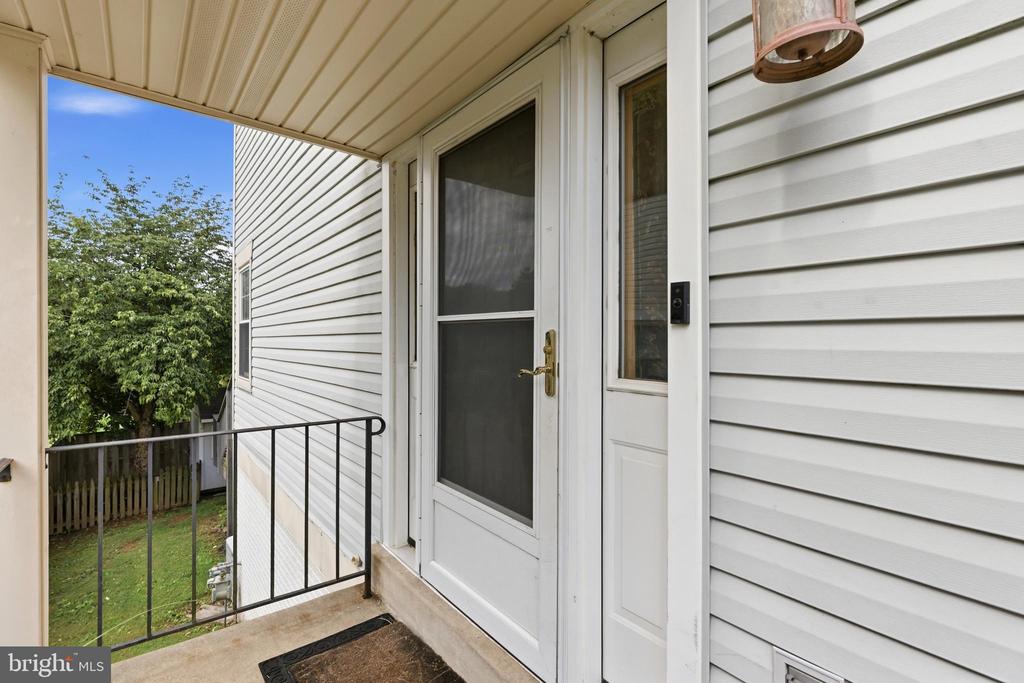 9583 WHITE PILLAR TERRACE