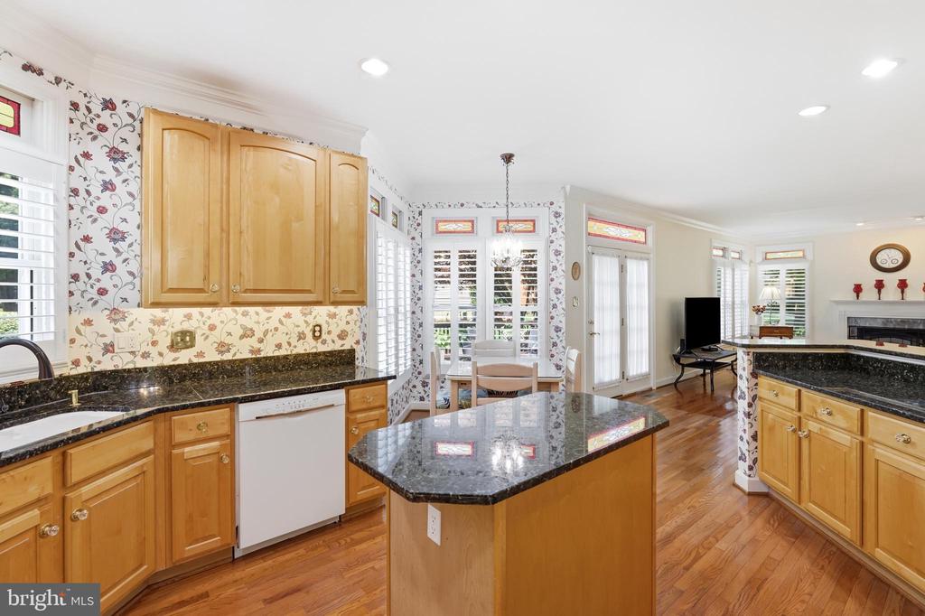 2 CROSSCUT COURT