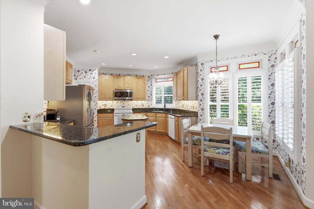 2 CROSSCUT COURT