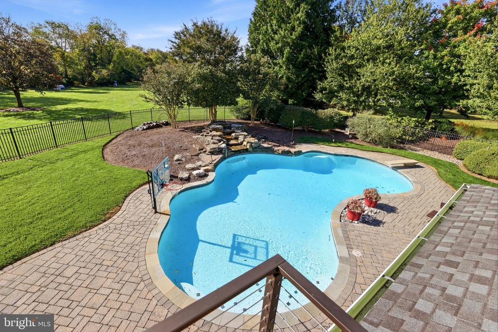 25823 BOWMAN ACRES LANE