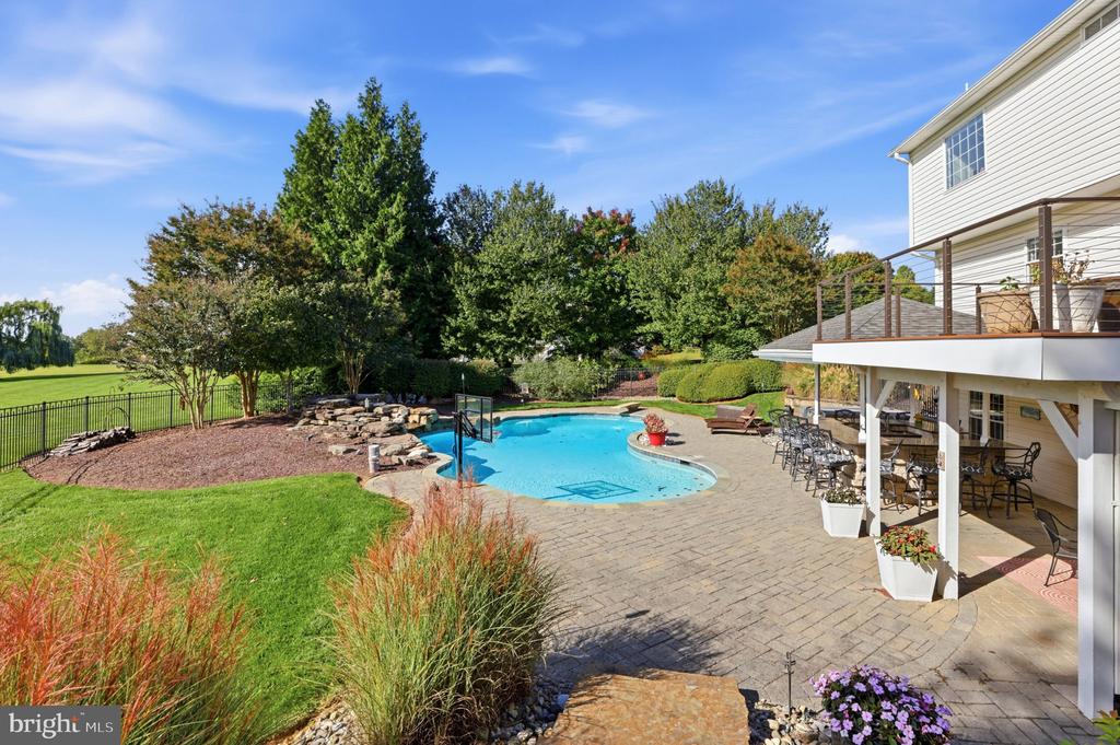 25823 BOWMAN ACRES LANE