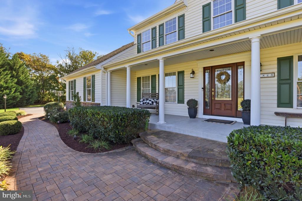25823 BOWMAN ACRES LANE